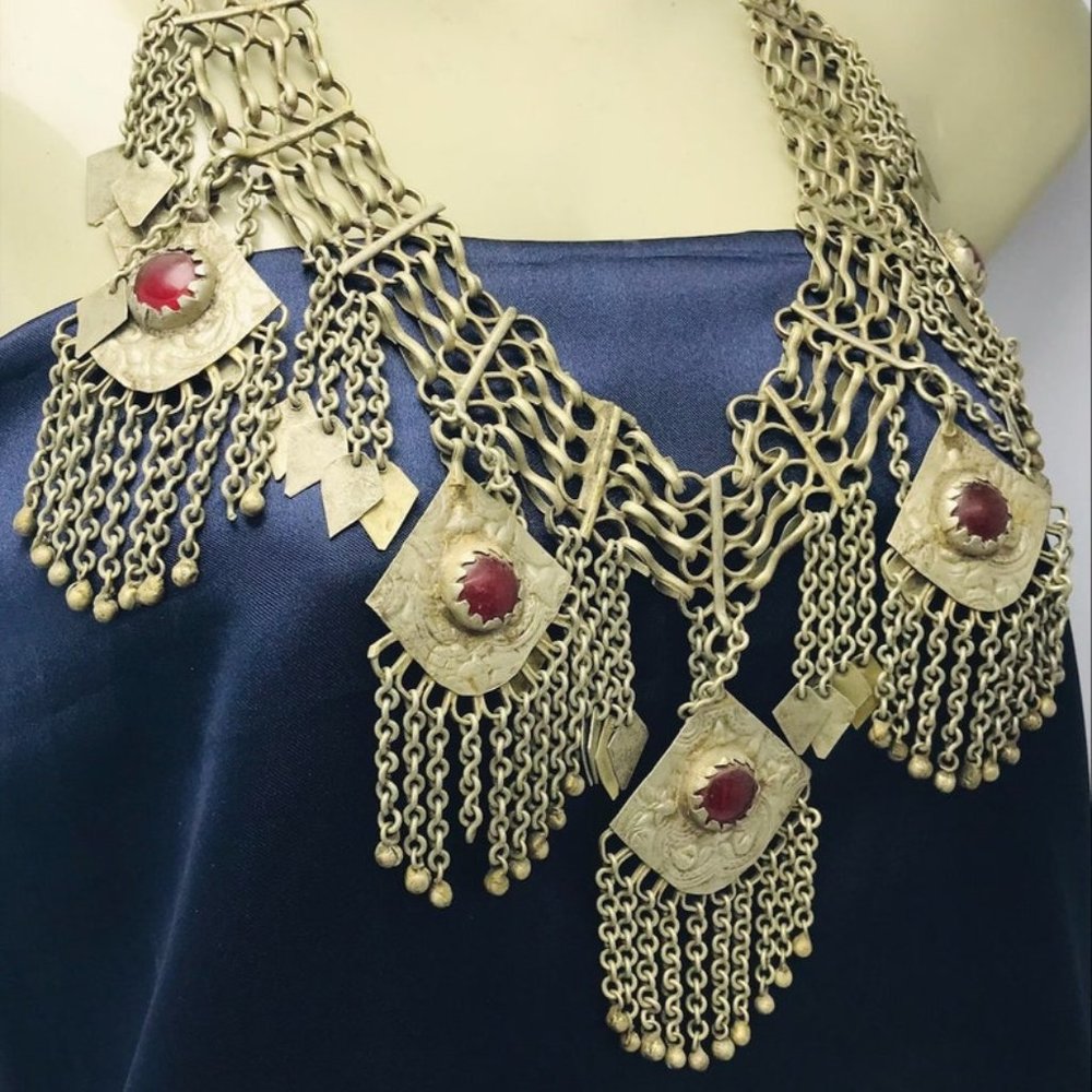 Vintage Dangling Five Pendant Handmade Necklace, Antique Silver Kuchi necklace - Picture 4 of 11